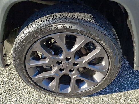 Used 2021 Jeep Compass Latitude w/ Sun and Sound Group image 8