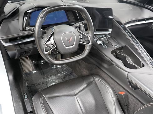 Used 2024 Chevrolet Corvette Stingray Convertible w/ 1LT RWD image 9