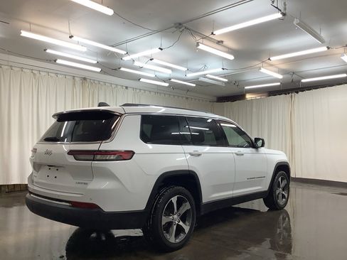 Used 2023 Jeep Grand Cherokee L Limited image 6