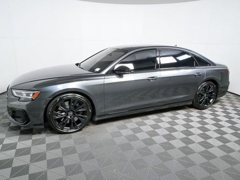 Used 2025 Audi S8 image 2