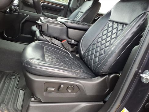 Used 2022 Chevrolet Silverado 1500 RST w/ Z71 Off-Road Package image 12