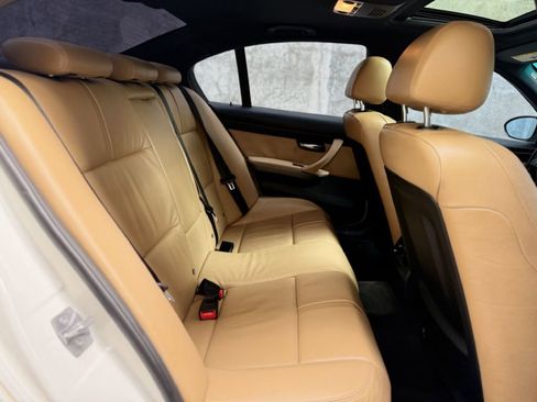 Used 2011 BMW M3 Sedan image 24