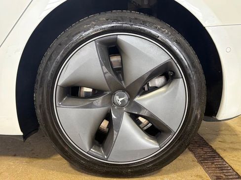 Used 2020 Tesla Model 3 Standard Range Plus image 33