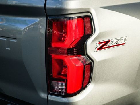 New 2026 Chevrolet Colorado Z71 w/ Technology Package AWD/4WD image 7