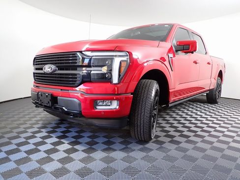 Used 2024 Ford F150 Platinum image 11