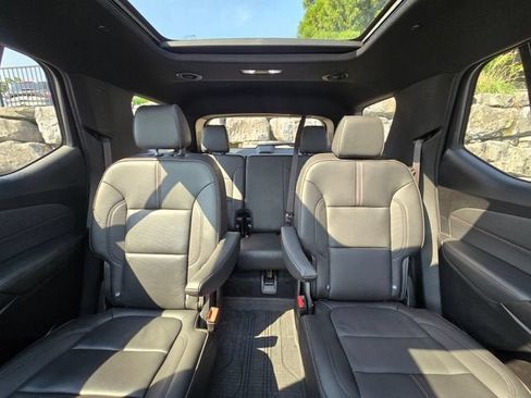 Used 2023 Chevrolet Traverse RS w/ LPO, Floor Liner Package AWD/4WD image 19