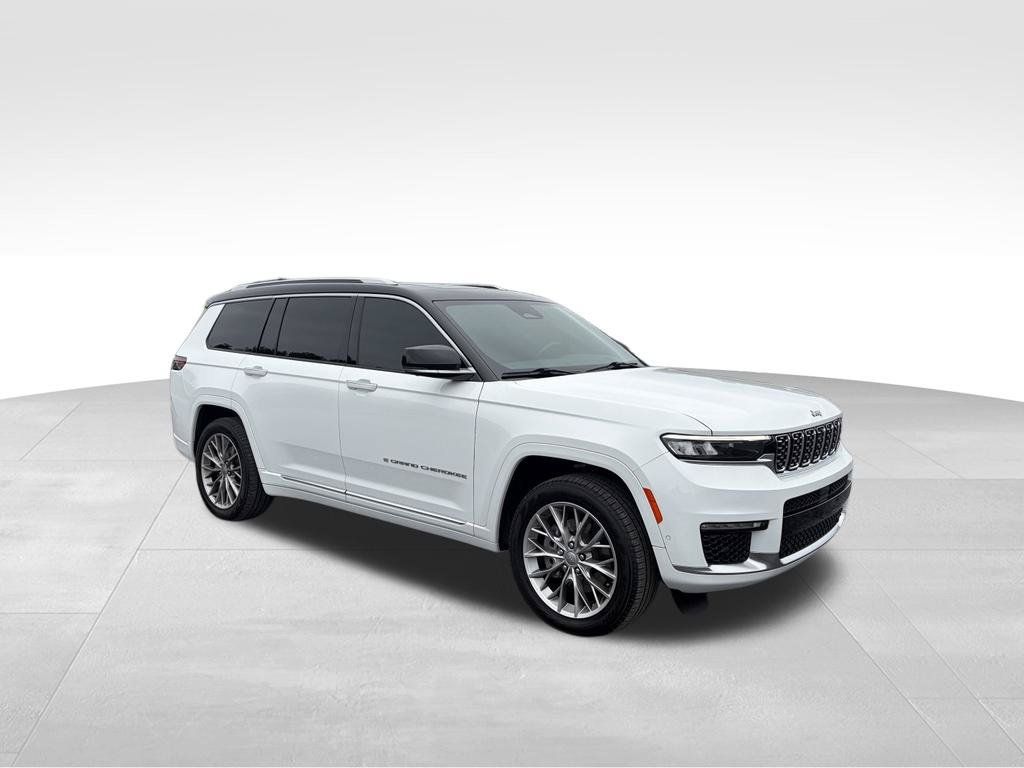 Used 2024 Jeep Grand Cherokee L Summit w/ Advanced Protech Group IV AWD/4WD image 27