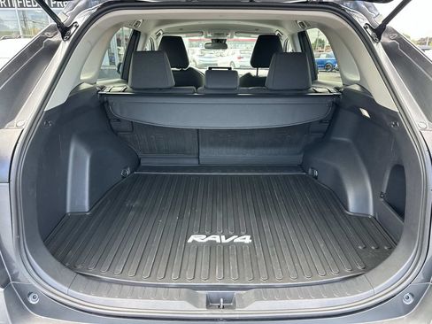 Used 2023 Toyota RAV4 LE FWD image 10