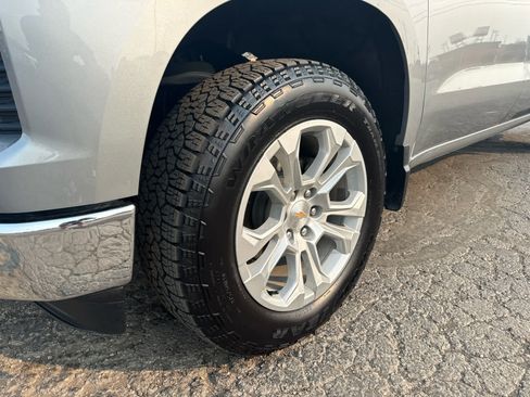 Certified 2025 Chevrolet Silverado 1500 LTZ AWD/4WD image 9