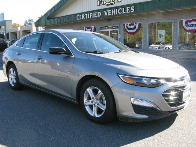 Used 2024 Chevrolet Malibu LT FWD image 2