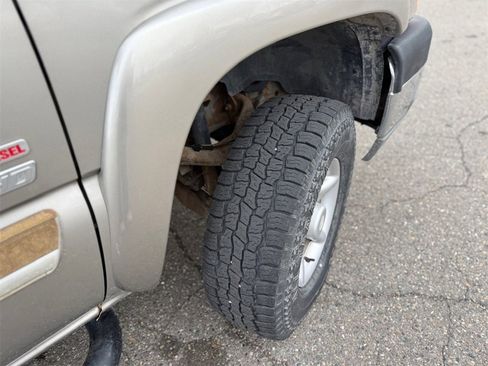 Used 2003 Chevrolet Silverado 2500 LT image 60