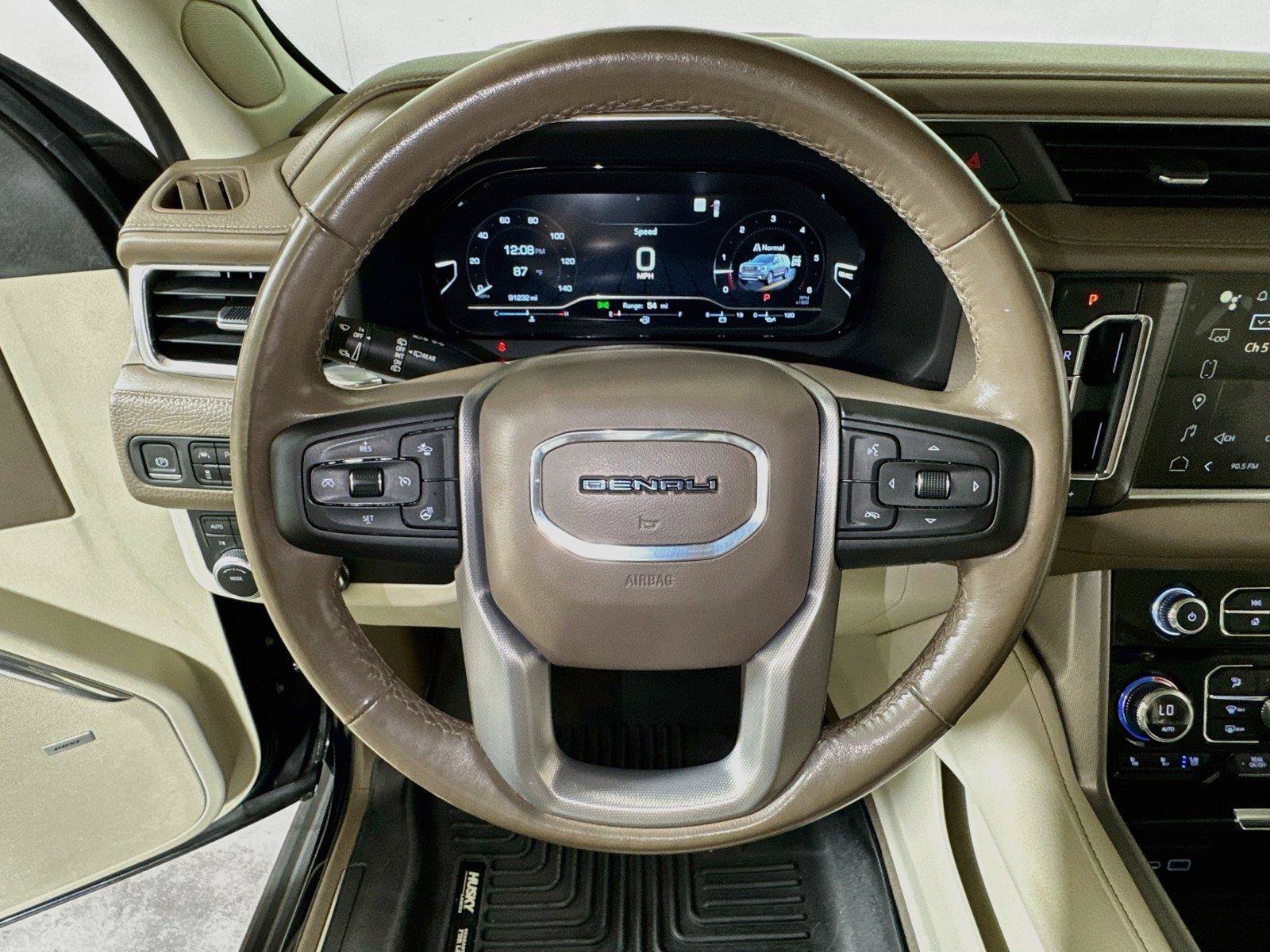 Certified 2022 GMC Yukon XL Denali AWD/4WD image 9