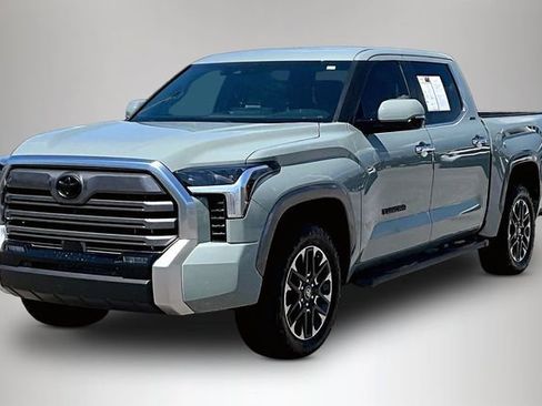 Used 2025 Toyota Tundra Limited AWD/4WD image 2