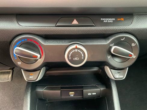 Used 2023 Kia Rio S image 25