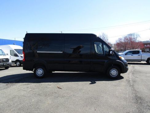 Used 2023 RAM ProMaster 2500 image 8