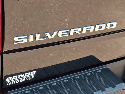 Used 2019 Chevrolet Silverado 1500 High Country w/ High Country Premium Package AWD/4WD image 34