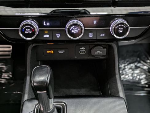 Used 2022 Honda Civic Sport image 24