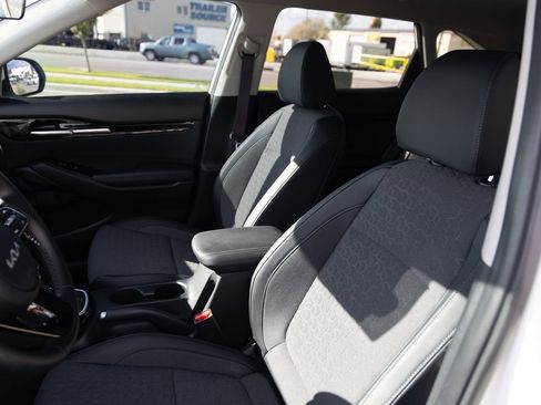 Used 2024 Kia Seltos S image 12