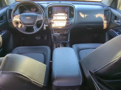 Used 2020 Chevrolet Colorado Z71 image 16