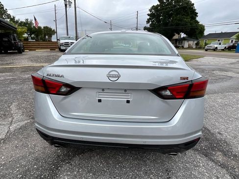 Used 2025 Nissan Altima 2.5 SR image 6