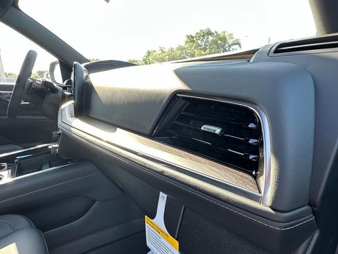 New 2026 Chevrolet Tahoe Z71 w/ Z71 Off-Road Package AWD/4WD image 13