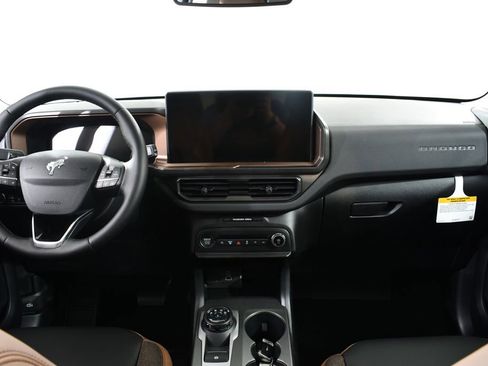 New 2026 Ford Bronco Sport Outer Banks AWD/4WD image 7