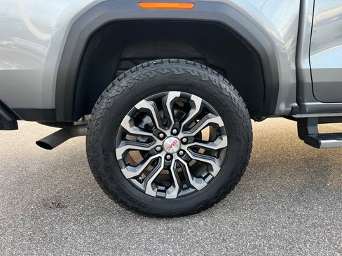 Certified 2025 GMC Canyon Denali image 23