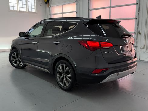 Used 2018 Hyundai Santa Fe Sport FWD image 3