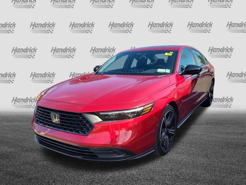 Used 2023 Honda Accord Sport image 4
