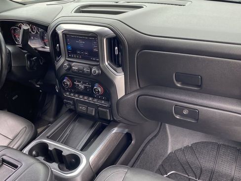 Used 2019 Chevrolet Silverado 1500 LTZ w/ LTZ Premium Package AWD/4WD image 12