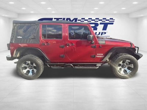 Used 2013 Jeep Wrangler Unlimited Sport image 4