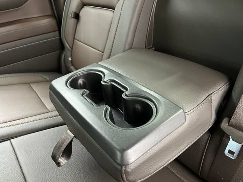 Used 2025 GMC Sierra 1500 Denali AWD/4WD image 21