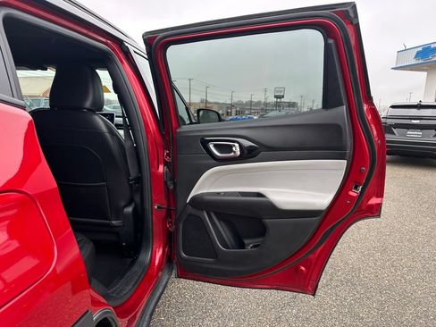 Used 2024 Jeep Compass Limited AWD/4WD image 16