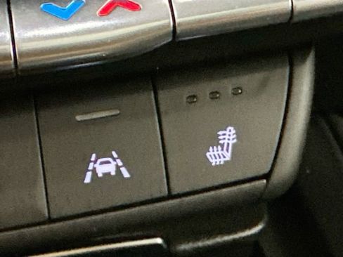 Used 2023 Cadillac XT4 Sport image 19