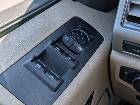 Used 2016 Ford F150 Lariat AWD/4WD image 29