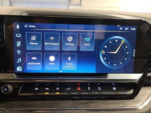 Used 2025 Chevrolet Silverado 1500 LTZ image 38