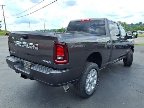 New 2026 RAM 2500 Big Horn AWD/4WD image 3