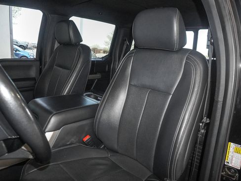 Used 2022 Ford F350 Lariat image 23