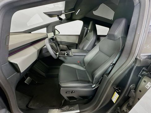Used 2025 Tesla Cybertruck AWD Crew Cab image 21
