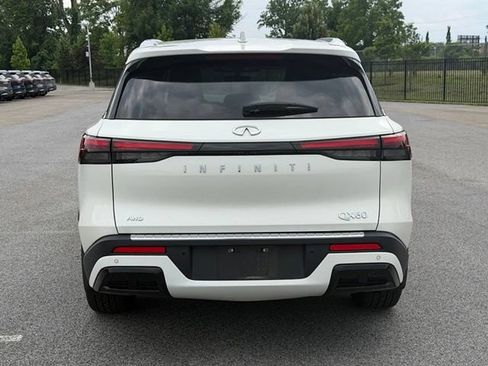 Certified 2023 INFINITI QX60 Luxe w/ Performance Audio Package AWD/4WD image 6