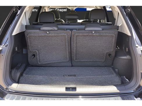 Used 2023 Volkswagen Tiguan SE FWD image 17