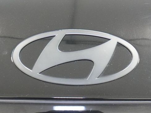 Used 2025 Hyundai Santa Fe Calligraphy image 12