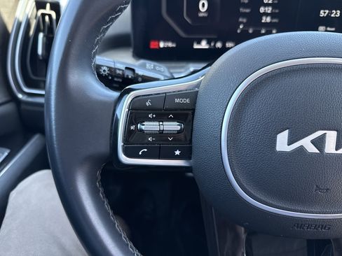 Used 2024 Kia Sorento SX AWD/4WD image 26