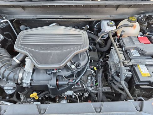 Certified 2022 GMC Acadia AT4 w/ Technology Package AWD/4WD image 31