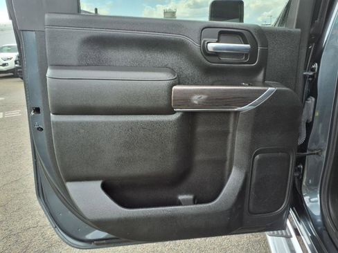 Used 2020 Chevrolet Silverado 2500 LTZ w/ LTZ Plus Package image 20