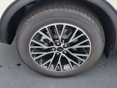 New 2025 Ford Escape Base w/ PHEV Premium Package image 6