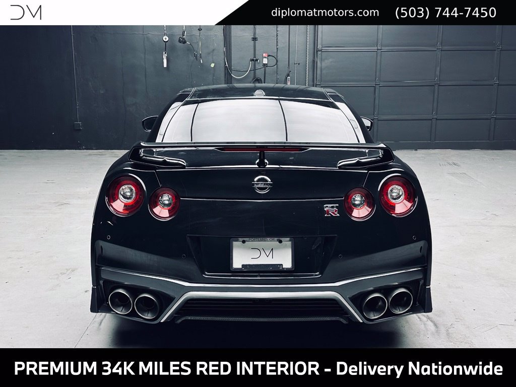 Used 2018 Nissan GT-R Premium w/ Premium Interior Package AWD/4WD image 6