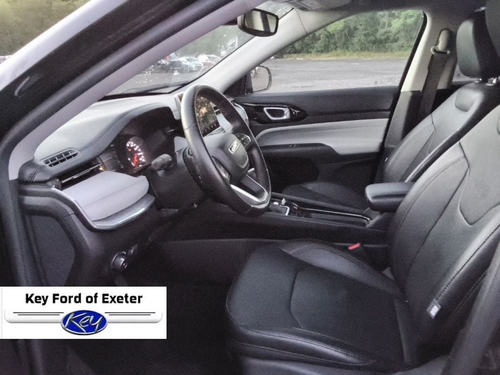 Used 2022 Jeep Compass Limited AWD/4WD image 21