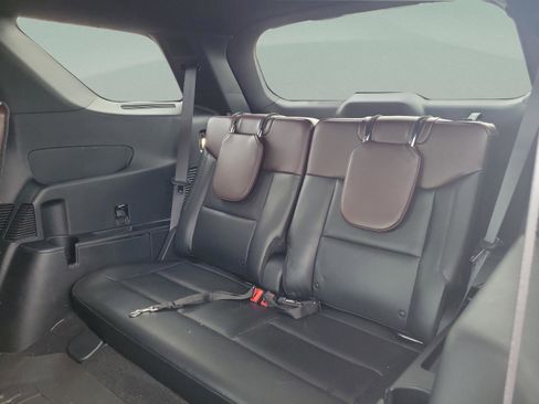 Used 2020 Ford Explorer Platinum w/ Premium Technology Package image 13