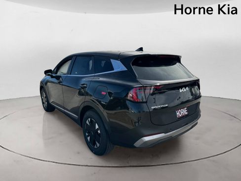 New 2026 Kia Sportage LX FWD image 6